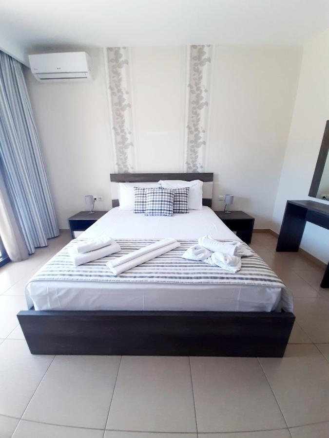 Gmare Aparthotel Gerakini Bagian luar foto