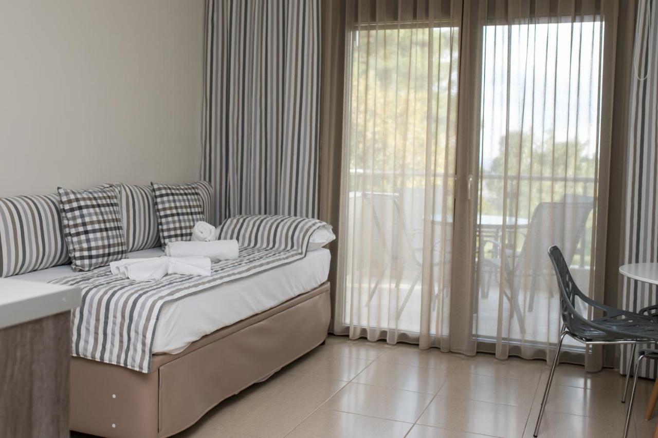 Gmare Aparthotel Gerakini Bagian luar foto